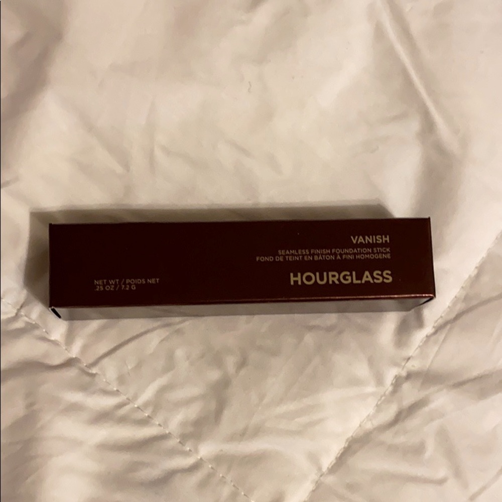 BRAND NEW UNUSED Hourglass Vanish Stick Foundation
